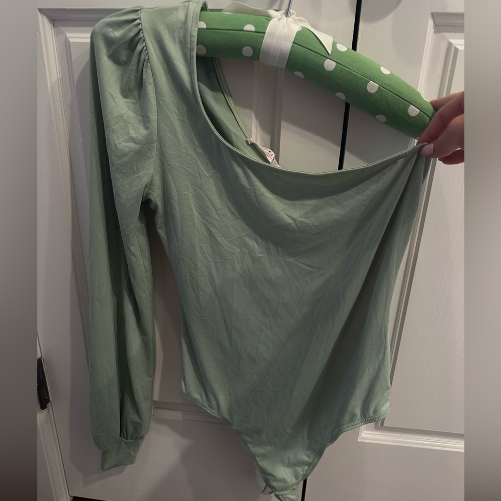 One shoulder, long sleeve green bodysuit